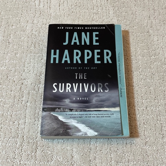 Other - The Survivors: A Novel by Jane Harper - paperback